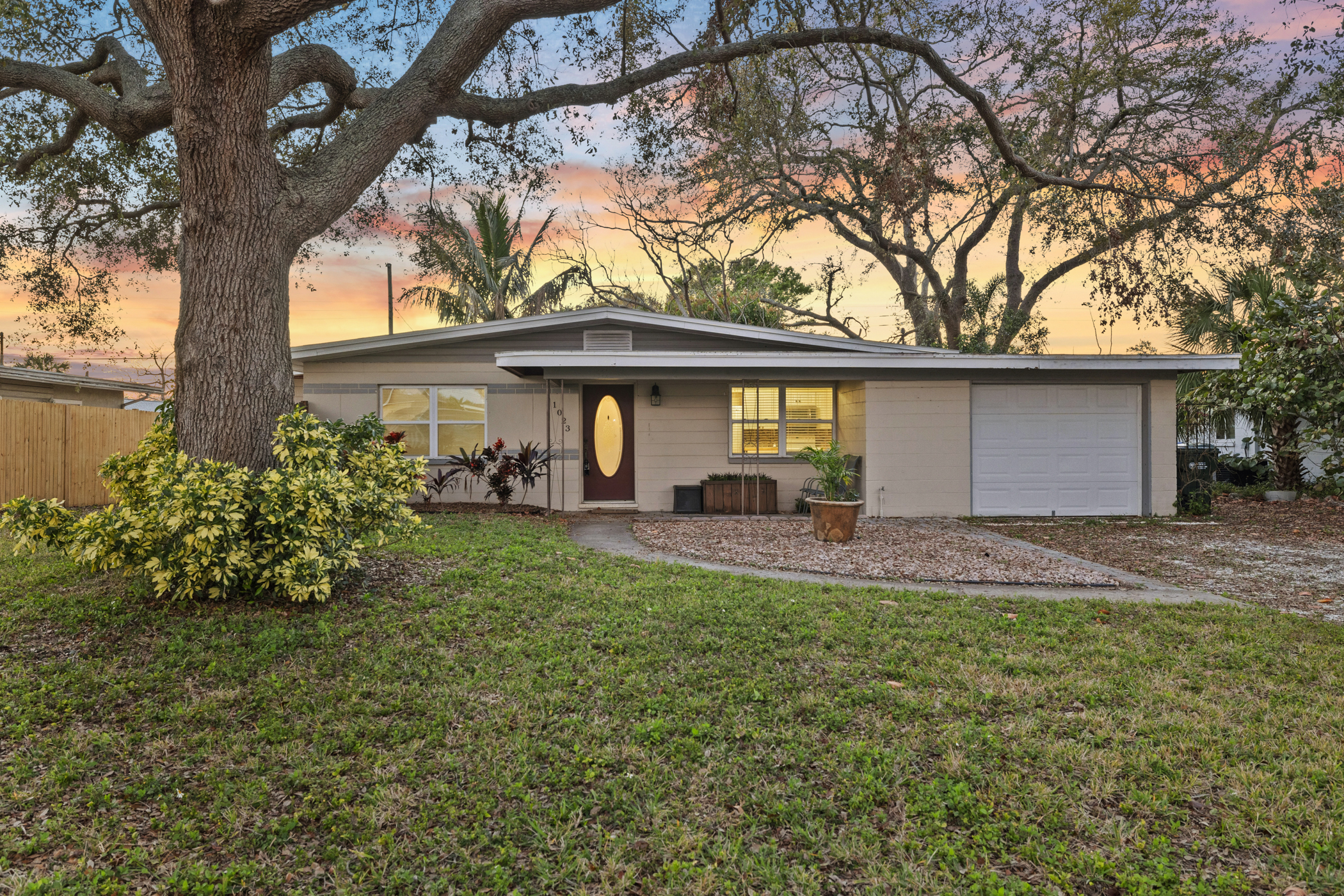 1023 Madison St. Largo, FL